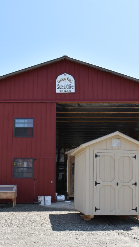 Country Road Sheds and Cabins
