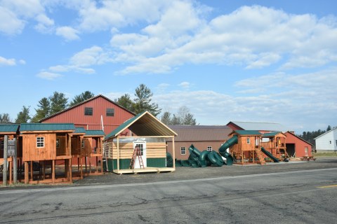 Amish cabins, playhouses and sheds for sale
