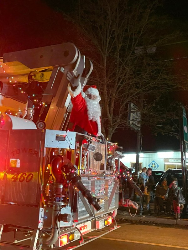 Santa at Randolph's Country Christmas event