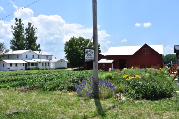 Creekside Sheds Sign